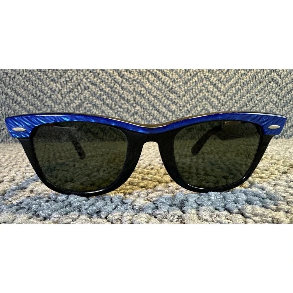 Ray-Ban super cool